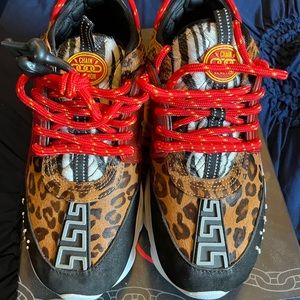 Versace Chain Reaction